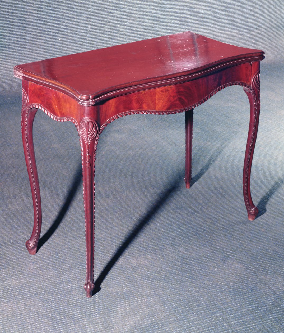 Tabela de cartão esculpida, c.1770 (mahogony) de English School