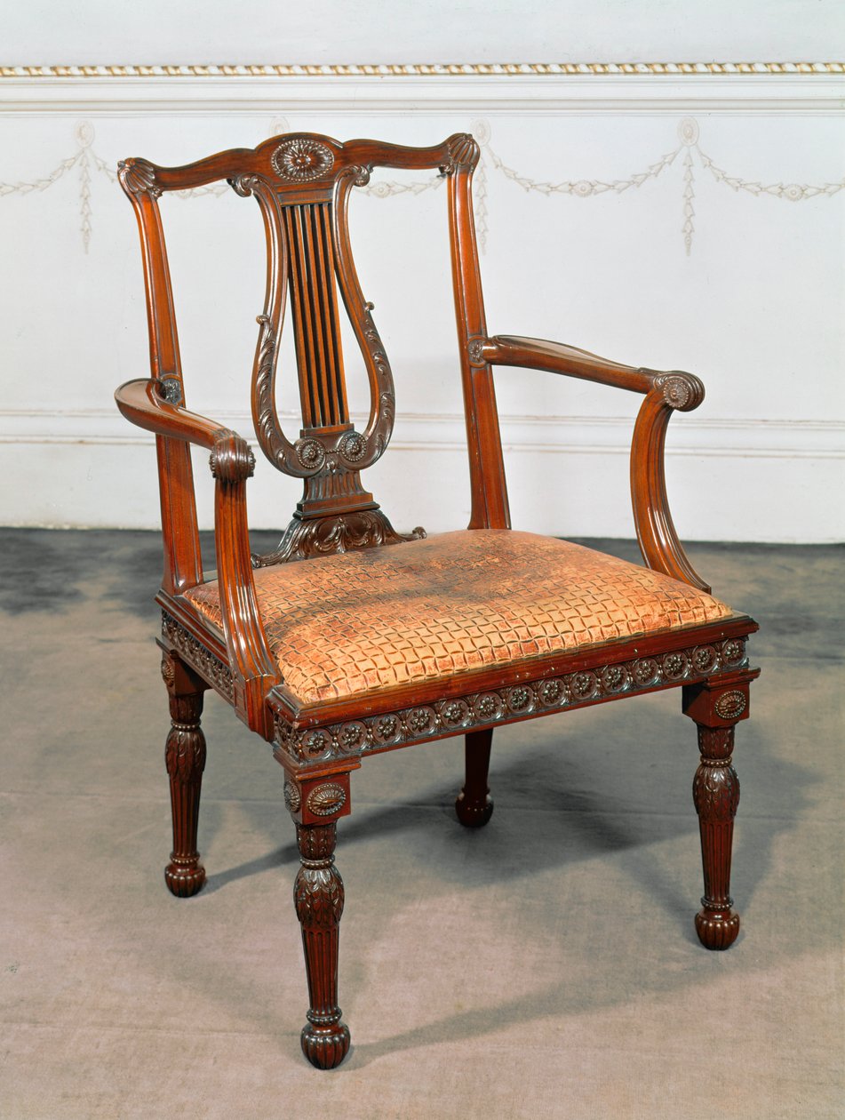 Cadeira de lira esculpida, fornecida por Chippendale, 1768 (mahogony) de English School