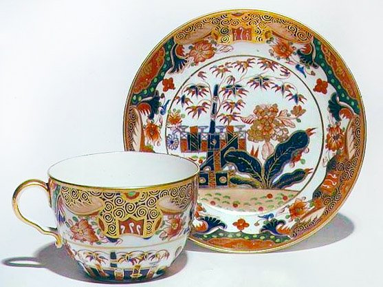 Taça e pires, c.1815 (cerâmica) de English School