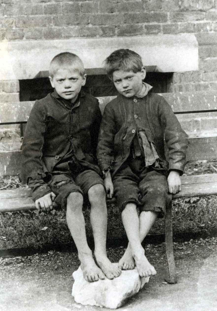 Favelas de Londres, os meninos de English School