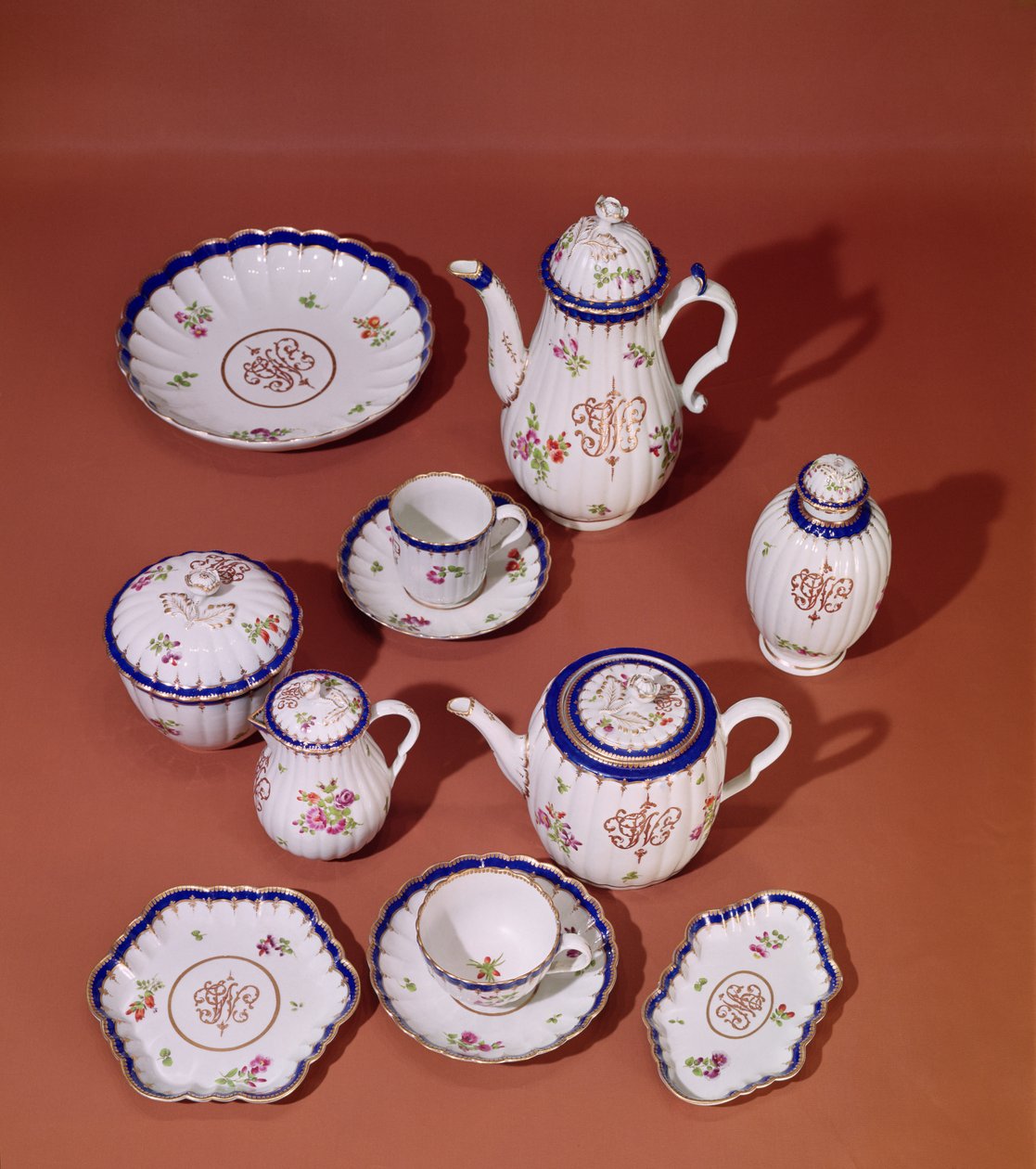 Parte de um serviço de chá monogrammed de Worcester, c.1775 (porcelana) de English School