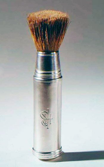 Escova de barba, com cabo de prata, Londres, 1797 (prata) de English School