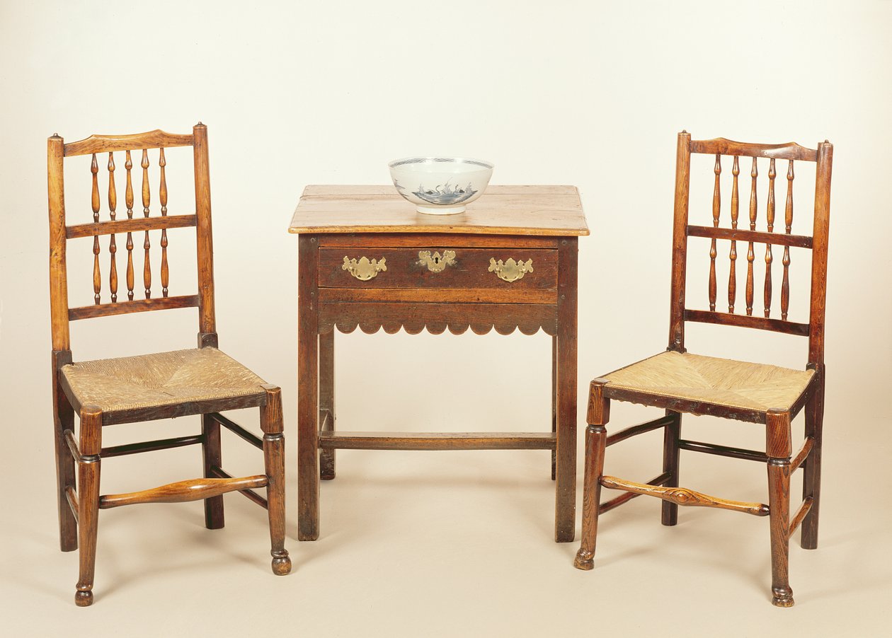 Mesa lateral e par de encostos de fuso, Lancashire (carvalho) de English School