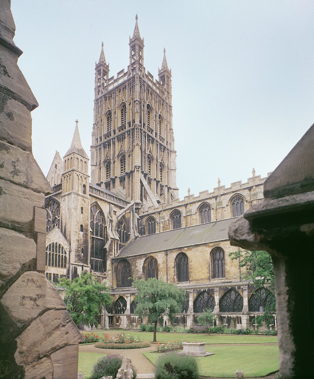Vista da Catedral de Gloucester, século XIV de English School