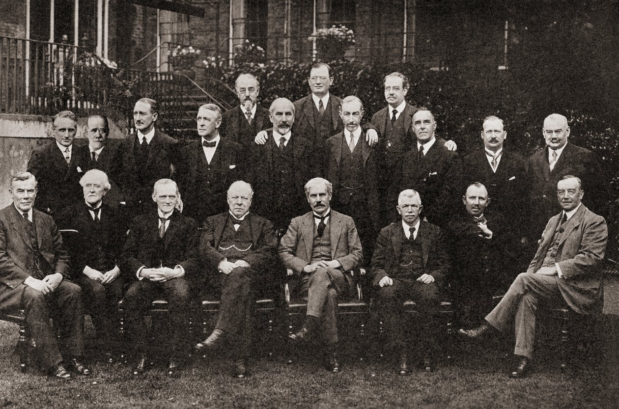 Britains primeiro governo trabalhista em 1924, da história de vinte e cinco anos, publicado em 1935 de English Photographer