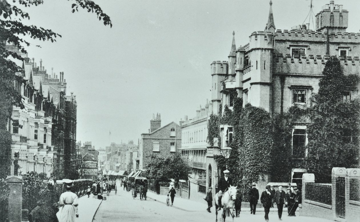 Faculdade de Ellerker para as filhas dos cavalheiros, Richmond Hill, Richmond: vista geral, 1895 de English Photographer