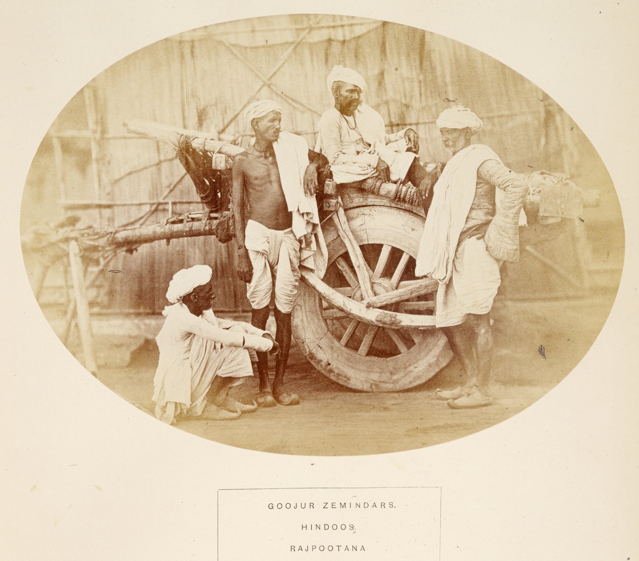Goojur Zemindars, Hindoos, Rajpootana, de The People of India, de J. Forbes Watson, publicado em 1868 (impressão de albume) de English Photographer
