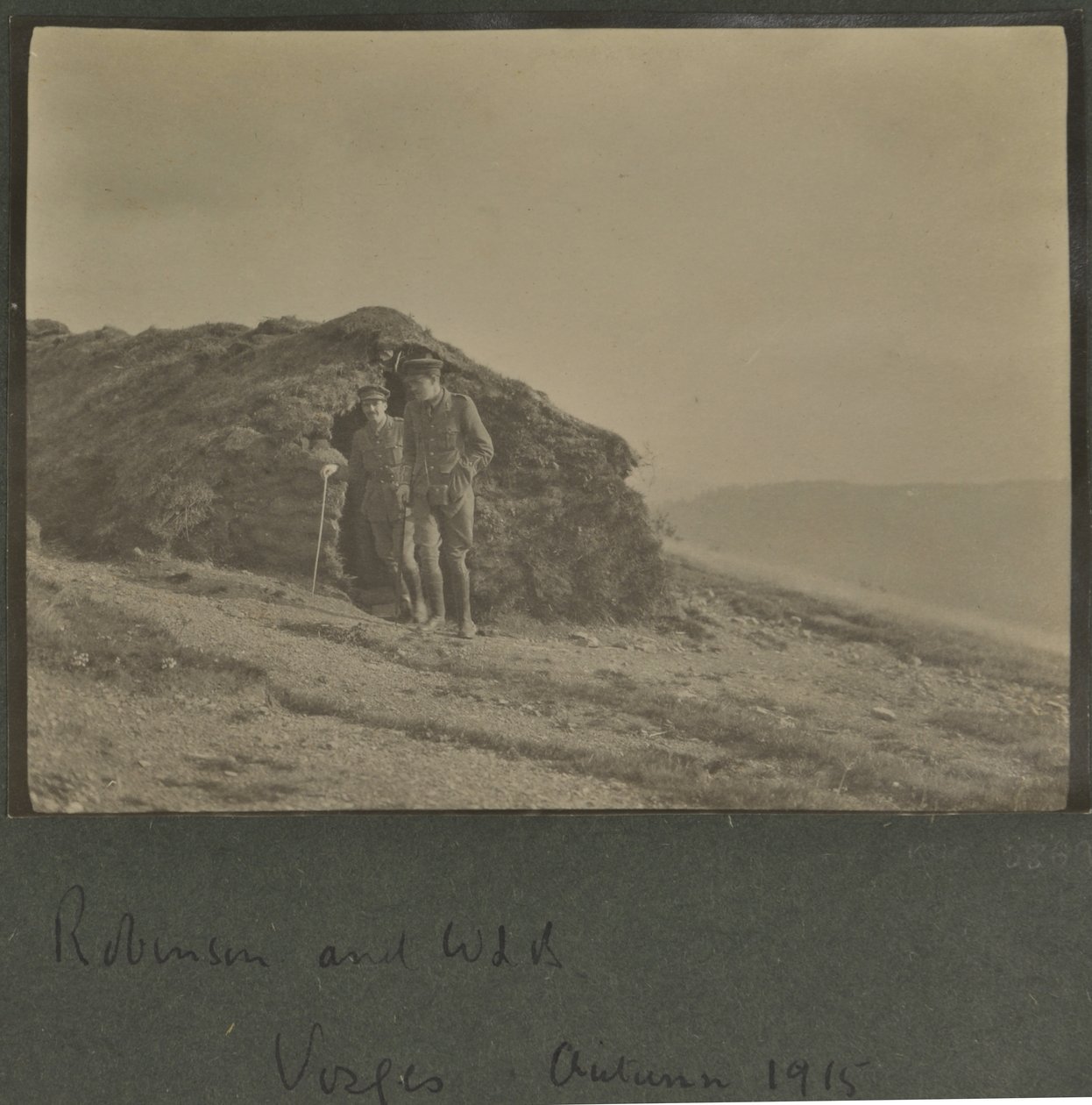 Harold Roper Robinson e William Lawrence Bragg, Vosges, outono de 1915 de English Photographer