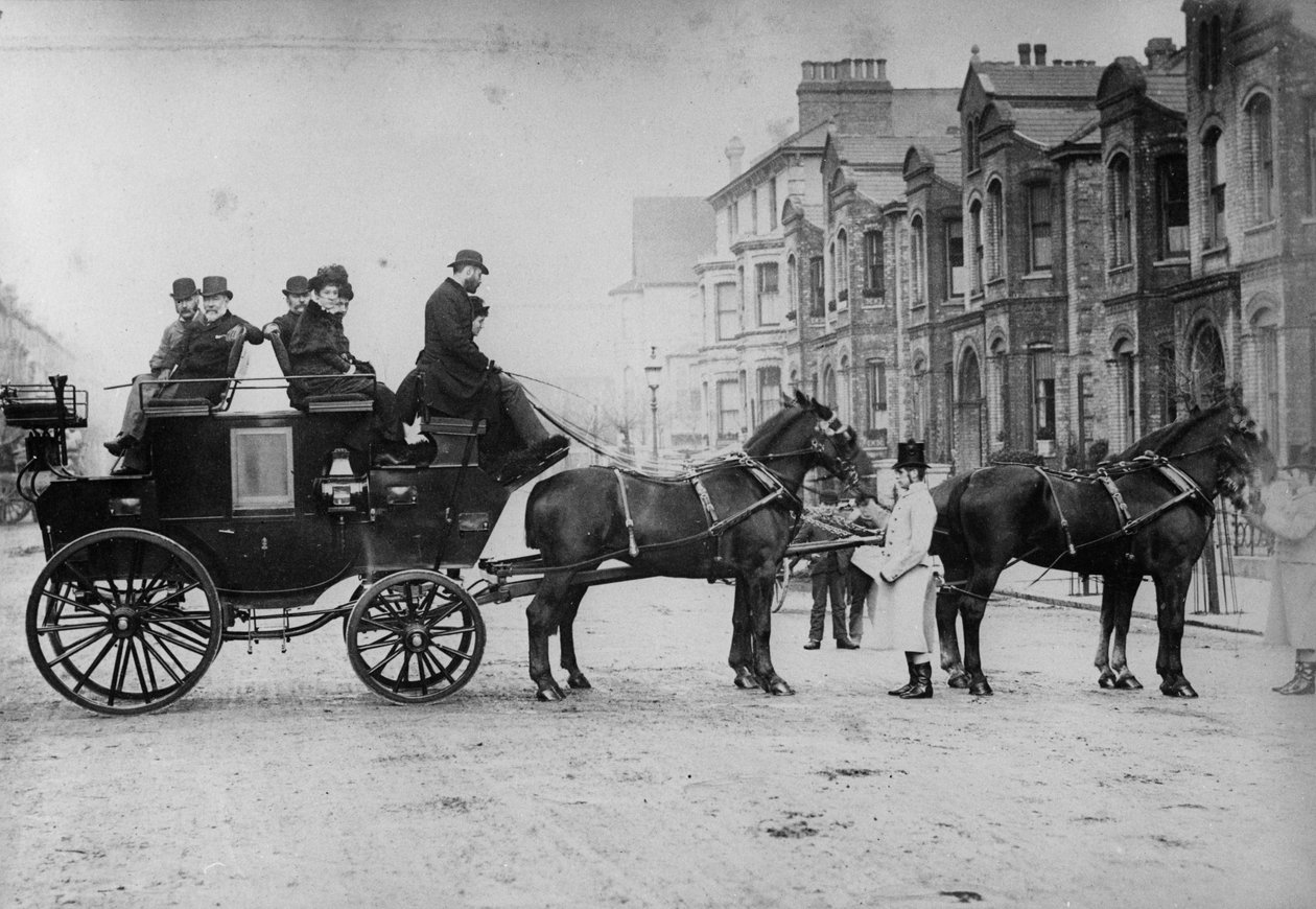 Stagecoach Horse-Drawn, c.1880s de English Photographer