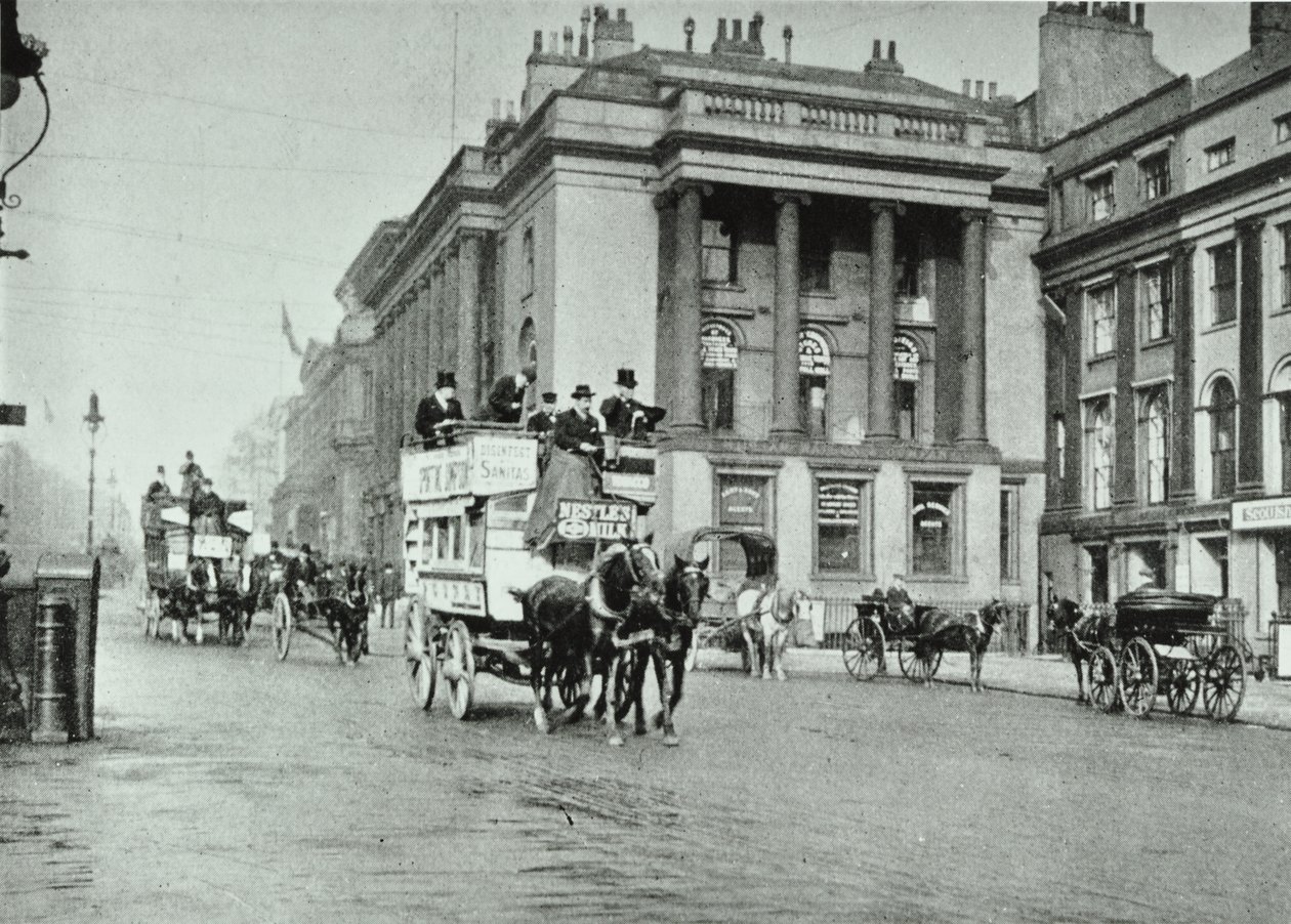 Ônibus de cavalos em Waterloo Place, 1895 de English Photographer