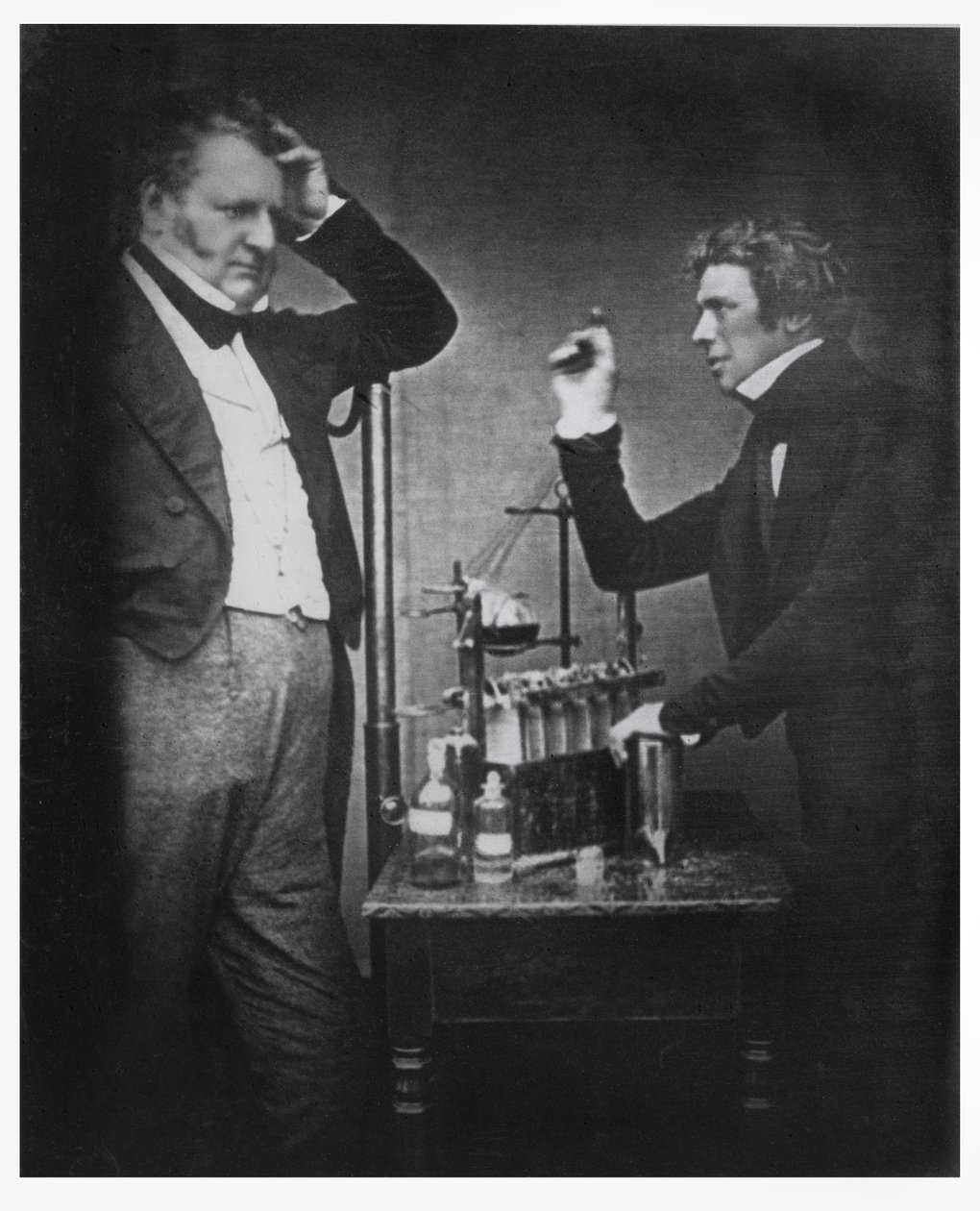 Michael Faraday (1791-1867) e John Frederic Daniell (1790-1845) (foto) de English Photographer