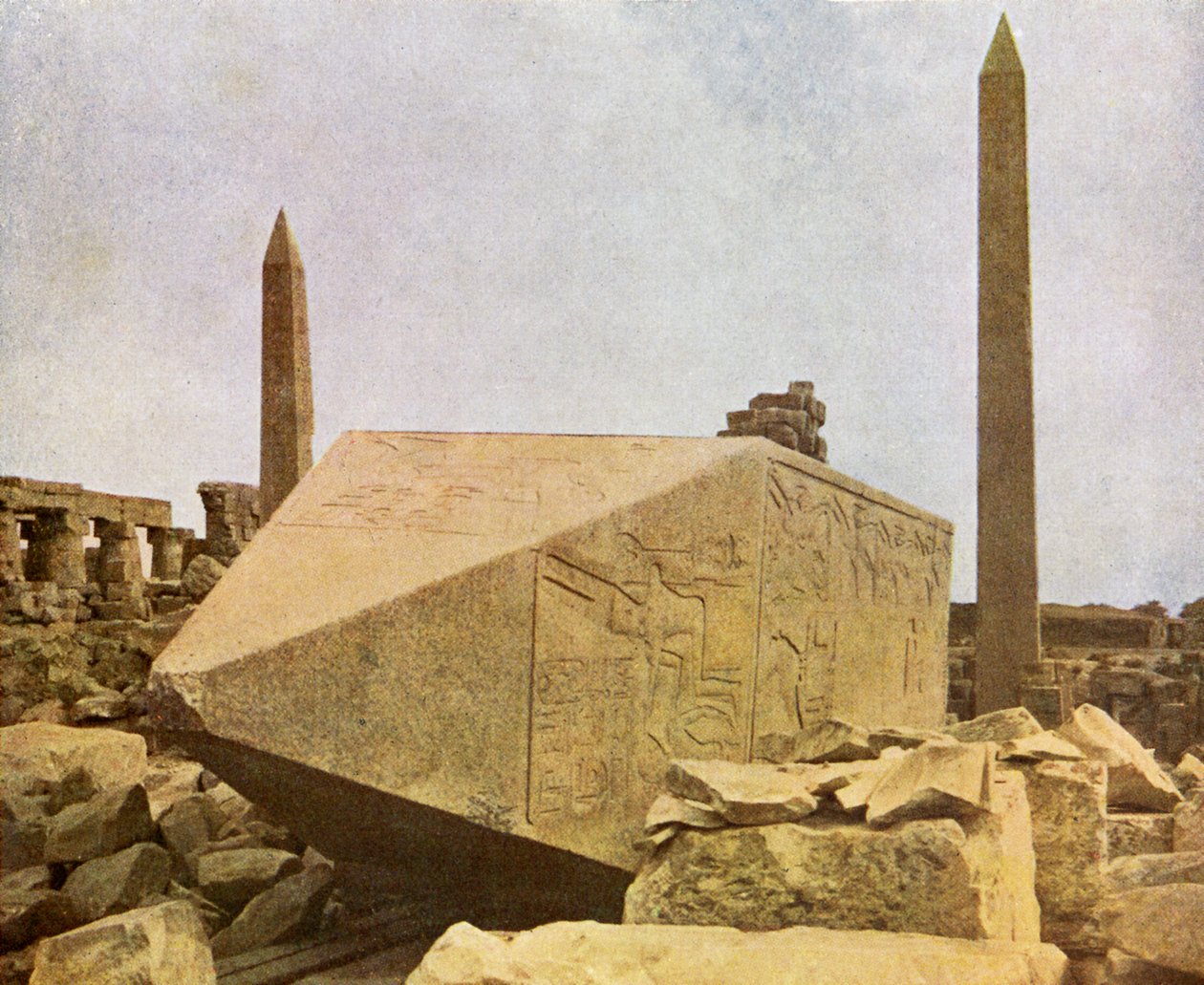Obeliscos em Karnak, Egito. de English Photographer