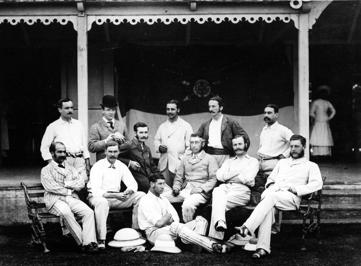 Old Harrovian Cricket 11 na Índia, 1878 de English Photographer