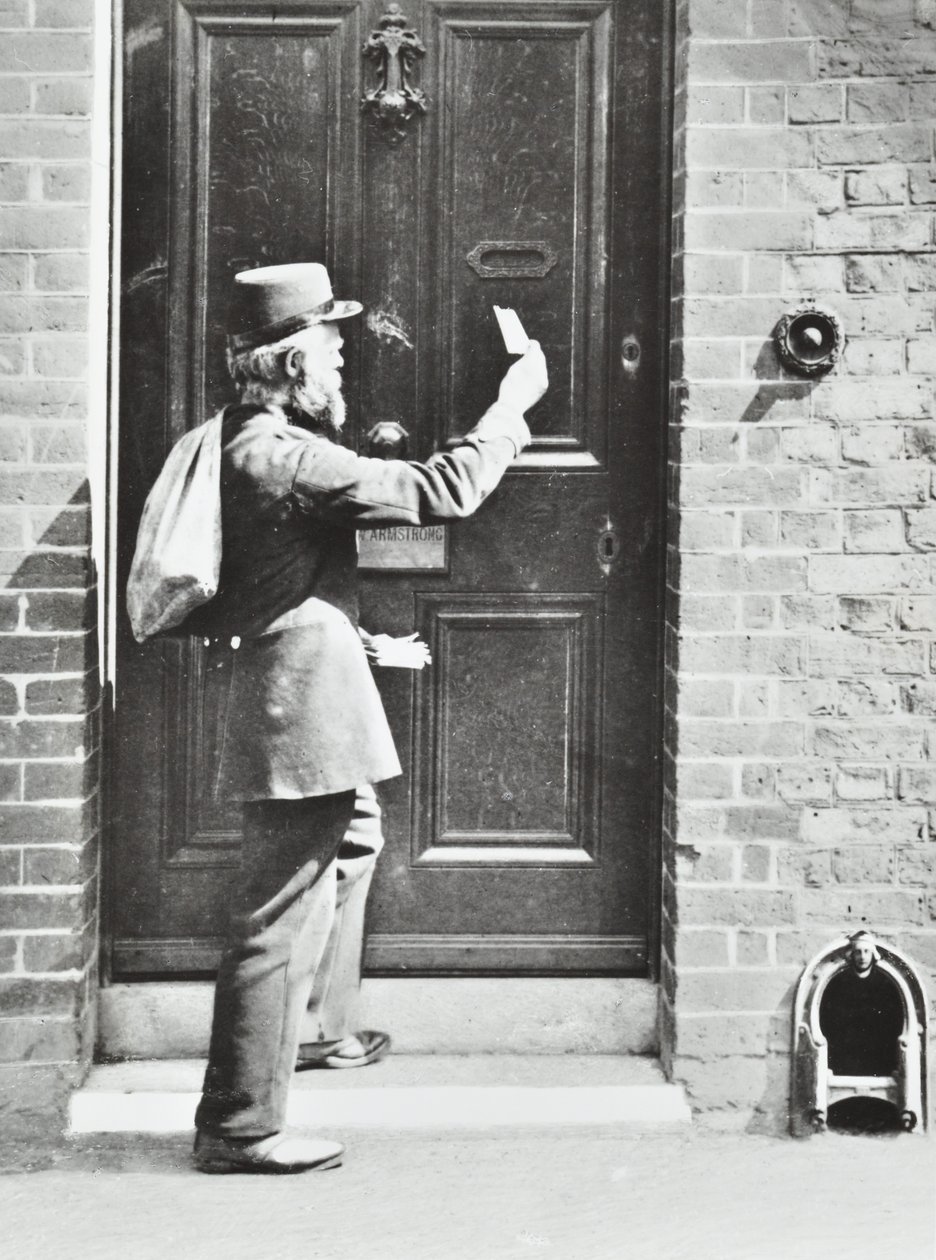 Carteiro no rei William Walk, Greenwich, 1885 de English Photographer