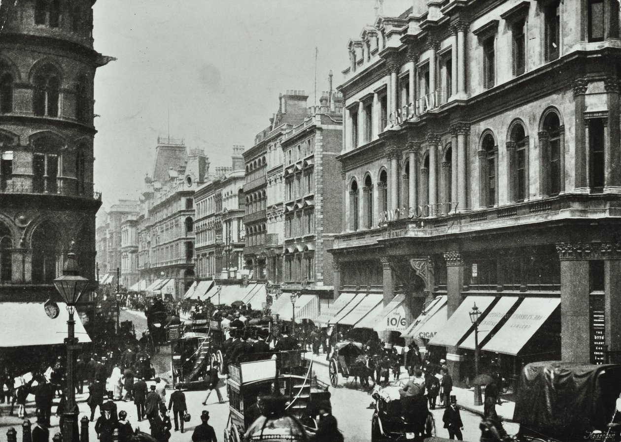 Aves de capoeira, olhando para o oeste a Cheapside, cidade de Londres, 1890 de English Photographer