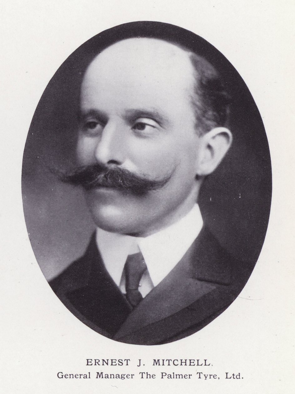 Homens proeminentes de Londres: Ernest J Mitchell (foto a p/b) de English Photographer