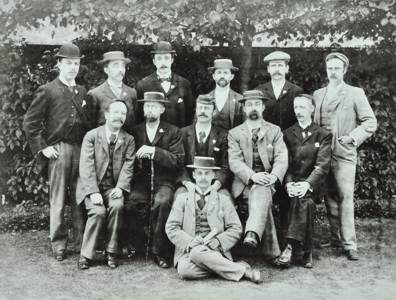 Rosendale Road School: grupos de professores, 1897 de English Photographer