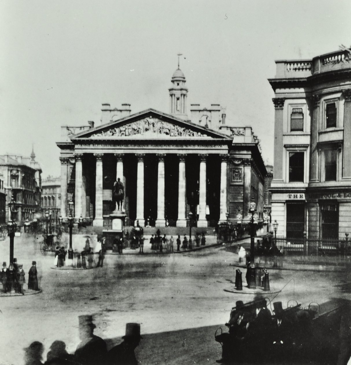 Royal Exchange, Threadneedle Street, Cidade de Londres, 1880 de English Photographer