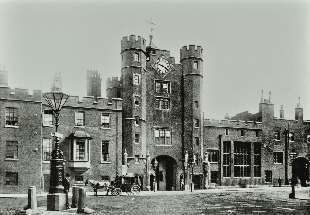 Palácio de Saint Jamess, Palácio de Saint Jamess, Westminster LB: de Saint Jamess Street, 1896 de English Photographer