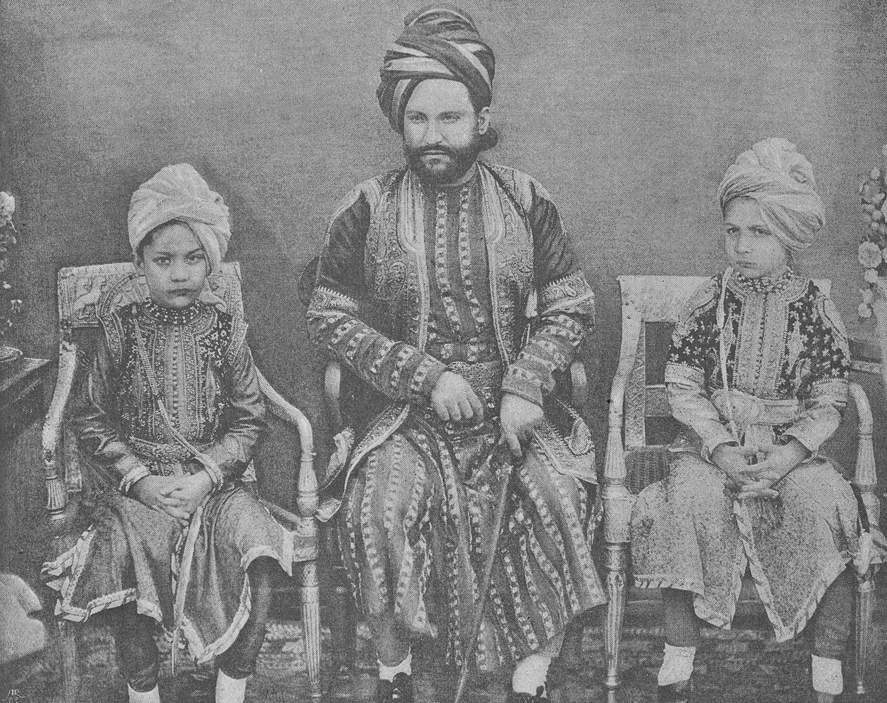 Genro e Netos do Sultão Shah Jahan, Begum de Bhopal (gravura) de English Photographer