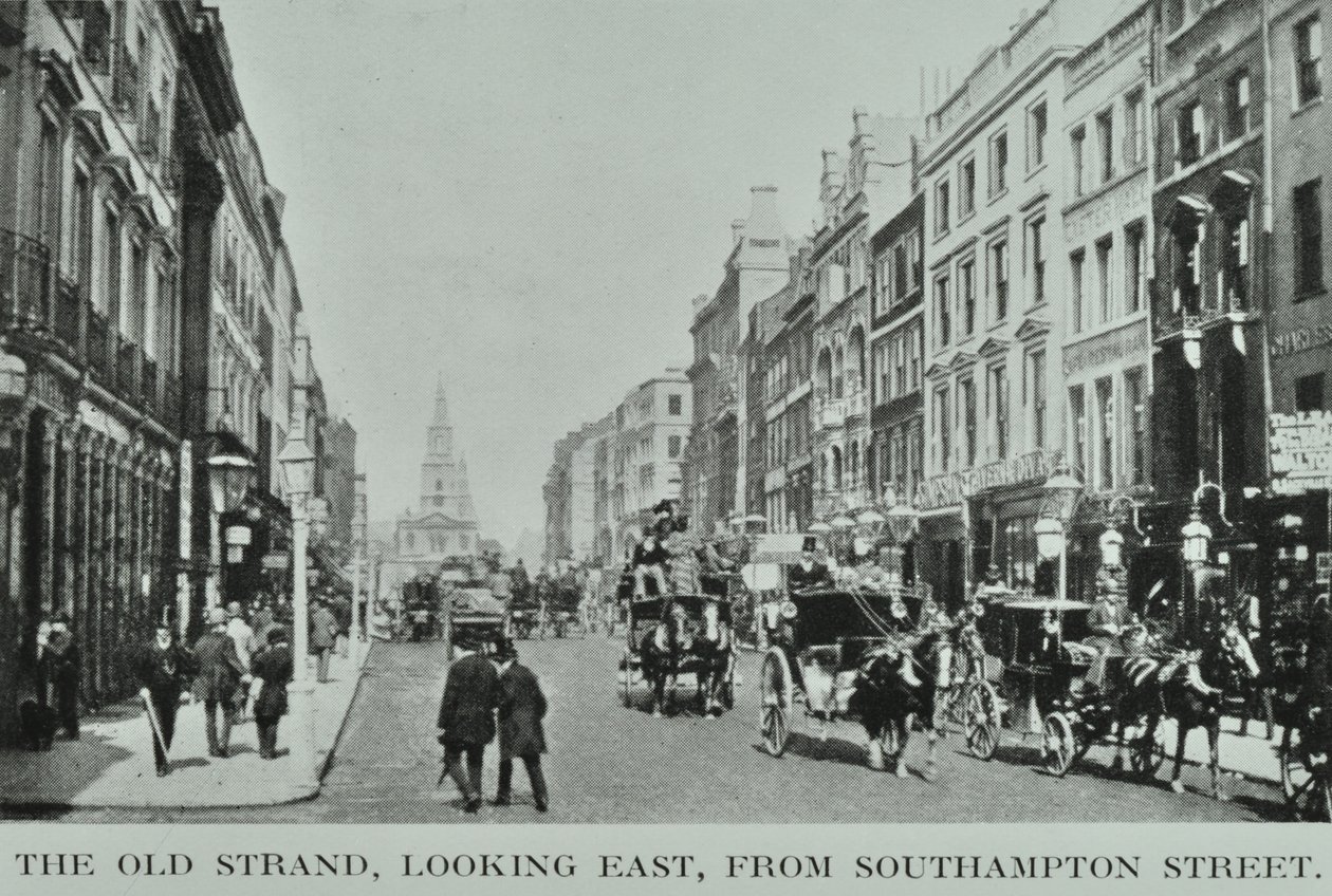 The Old Strand, olhando para o leste, da rua Southampton, c.1890 de English Photographer