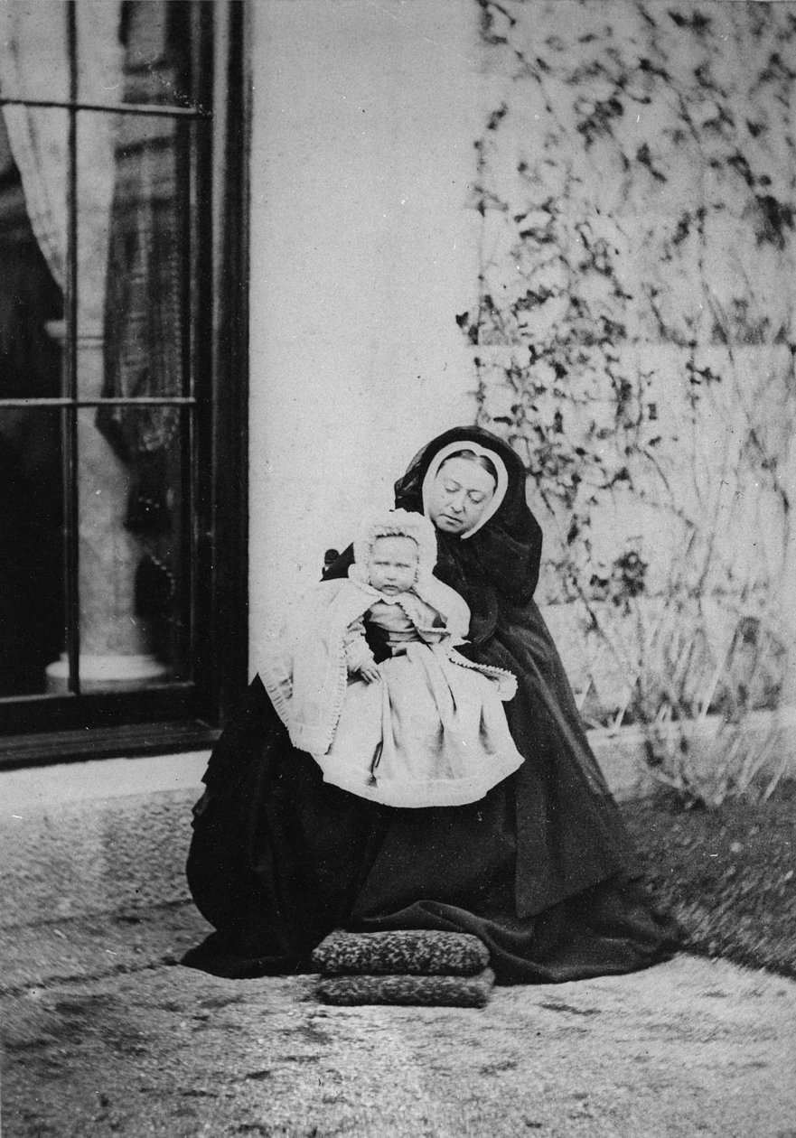 A rainha e a princesa Victoria de Hesse, 1863 de English Photographer