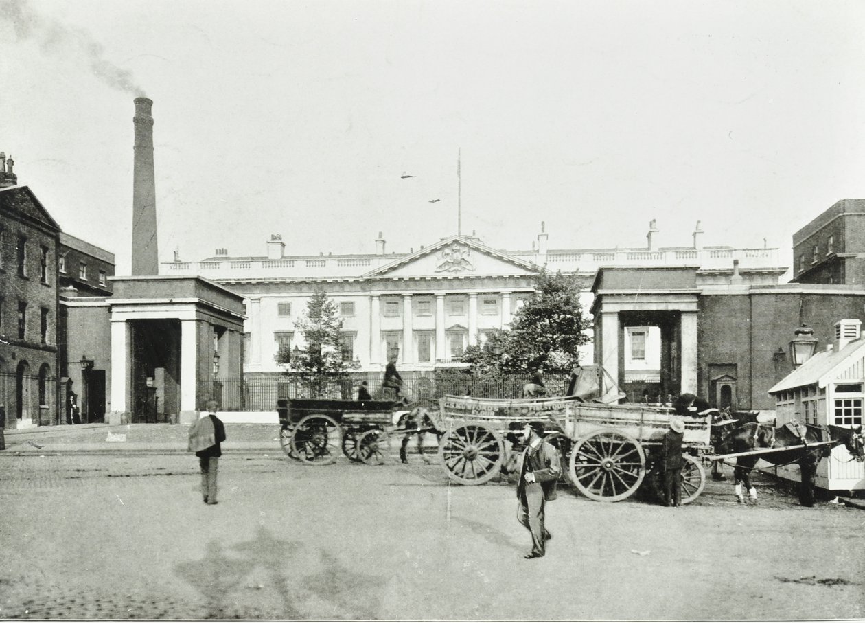 A Casa da Moeda Real, Londres, 1895 de English Photographer