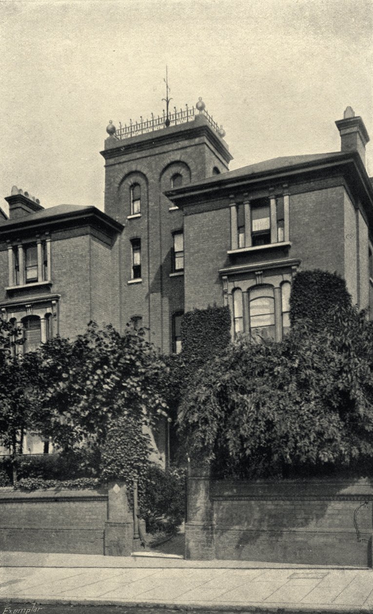 A casa de Theodore Watts-Dunton (1832-1914) em Putney Hill de English Photographer