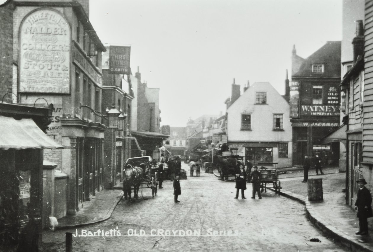 Três Tuns Old Kings Head, Rua Surrey, Croydon: visão geral, 1885 de English Photographer