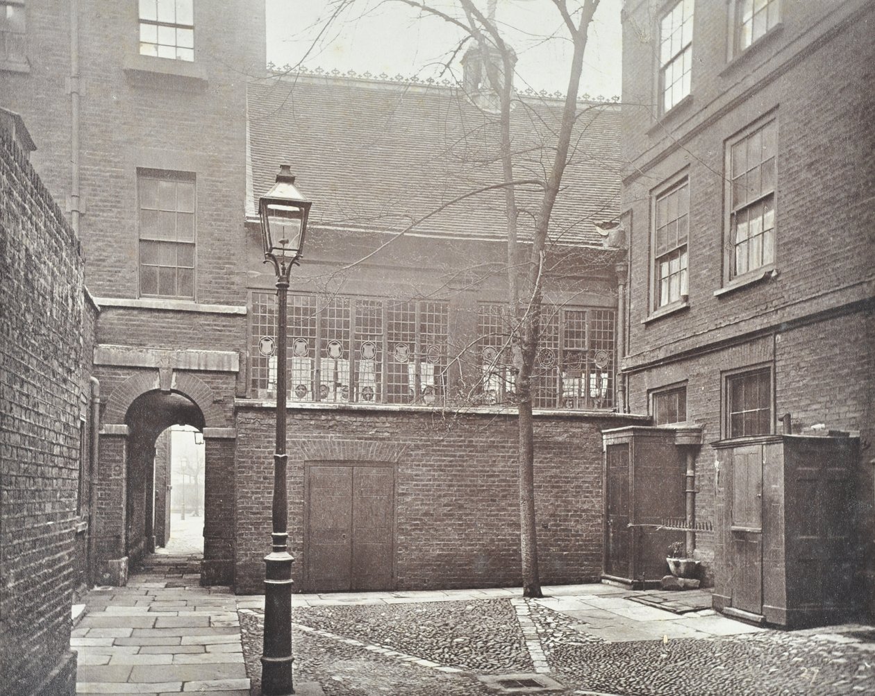 Vista do Barnards Inn, 1879 de English Photographer
