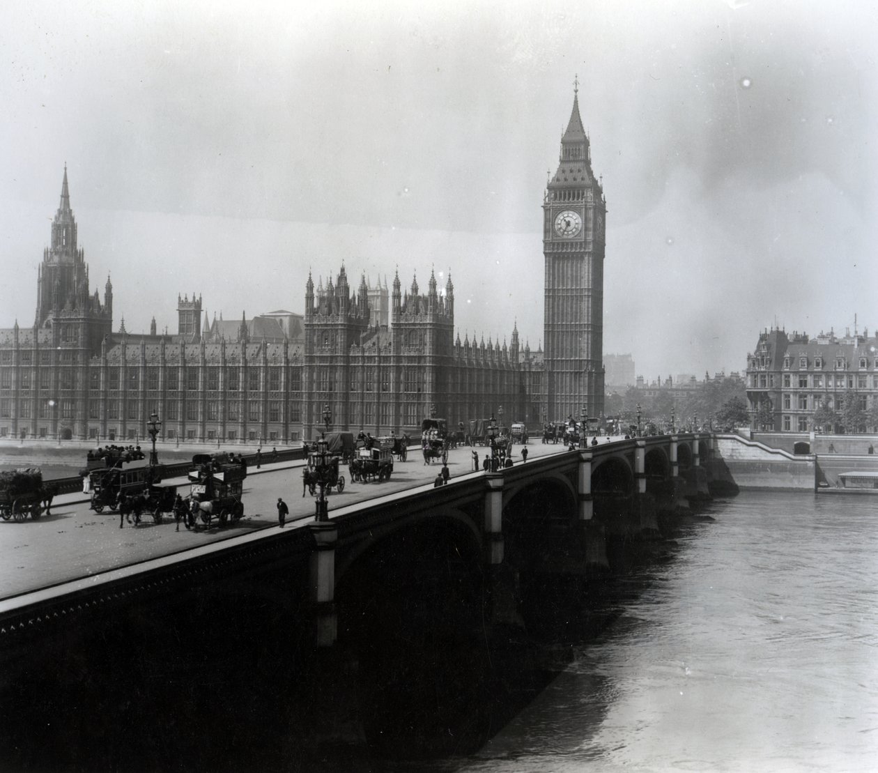 Vista da ponte de Westminster e as casas do Parlamento de English Photographer