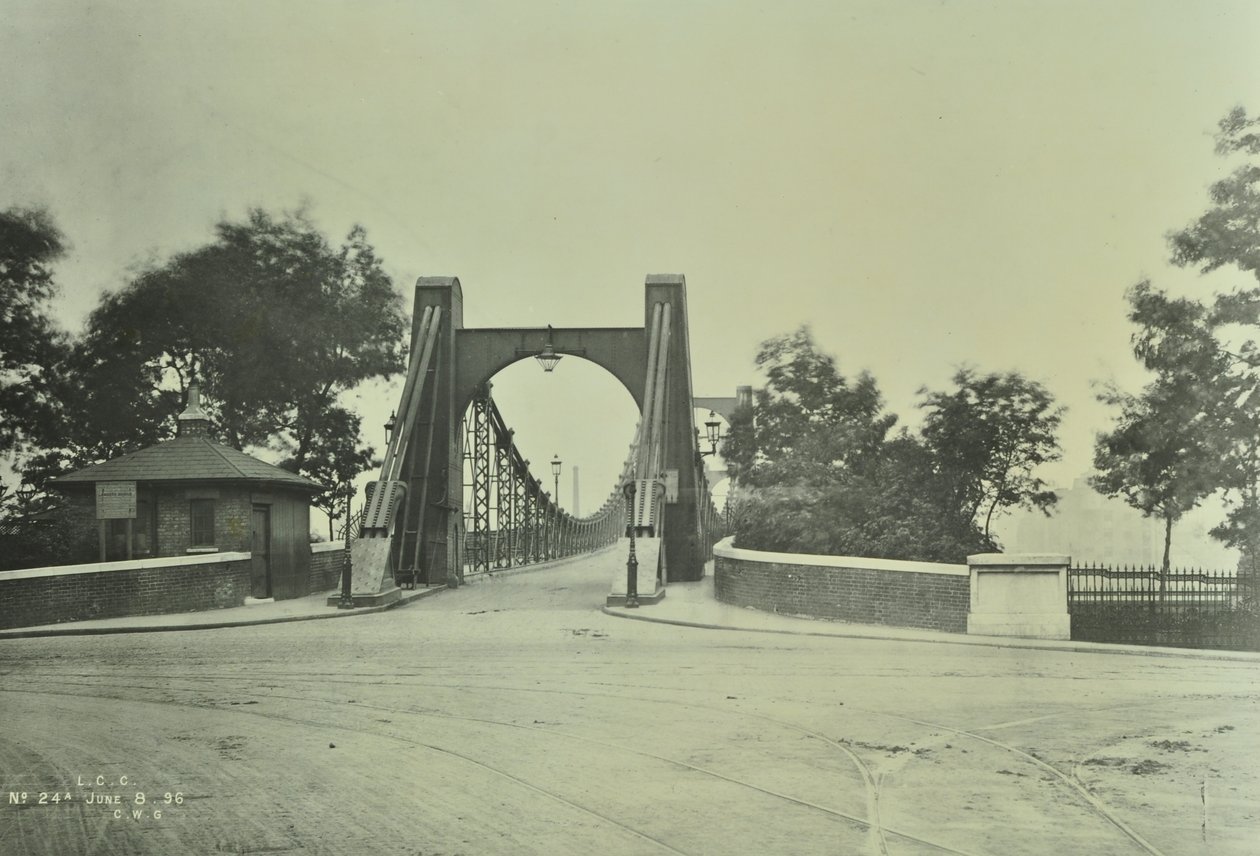 Vista da antiga ponte de Lambeth, 1897 de English Photographer
