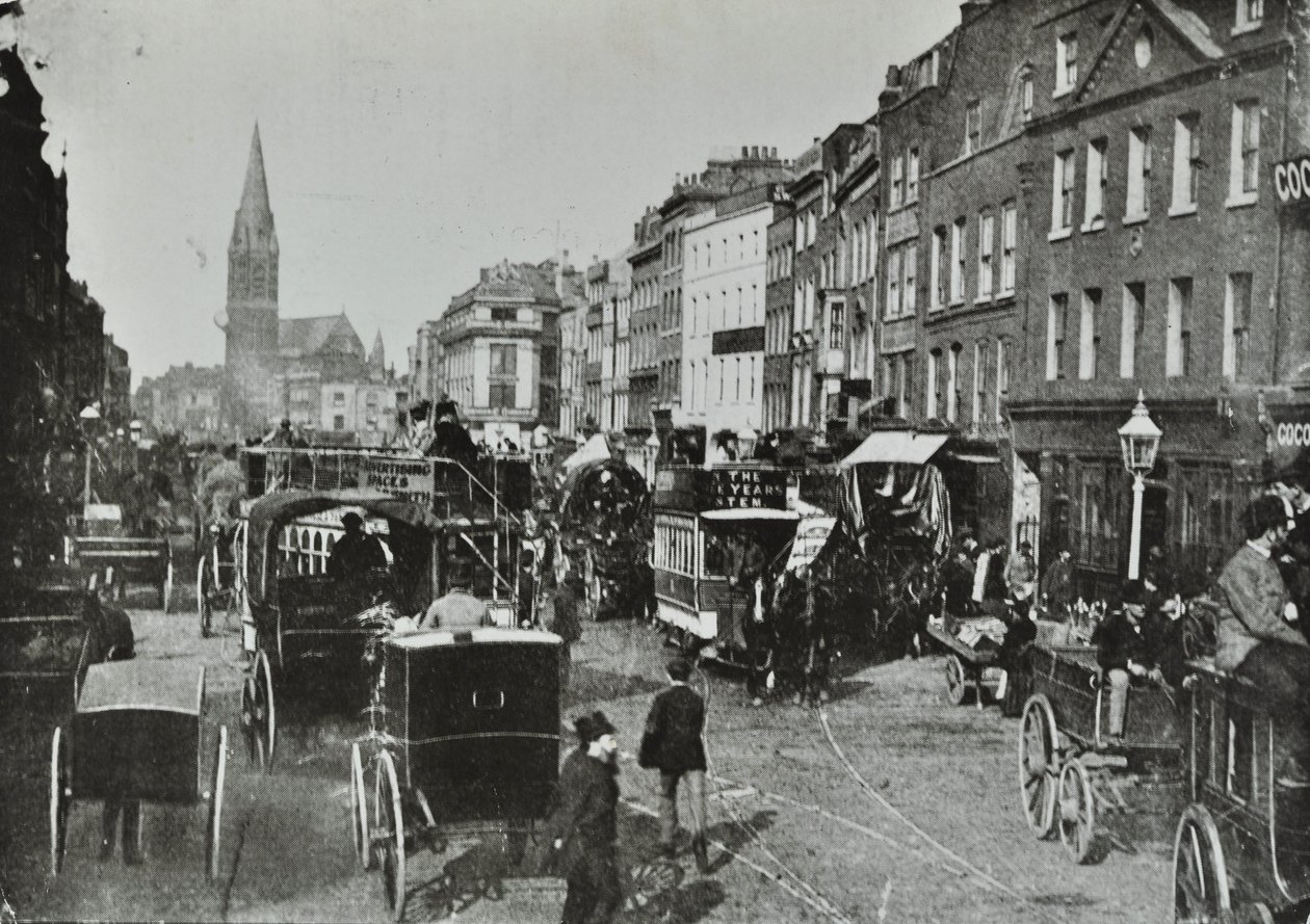Whitechapel High Street, olhando para o leste, 1890 de English Photographer