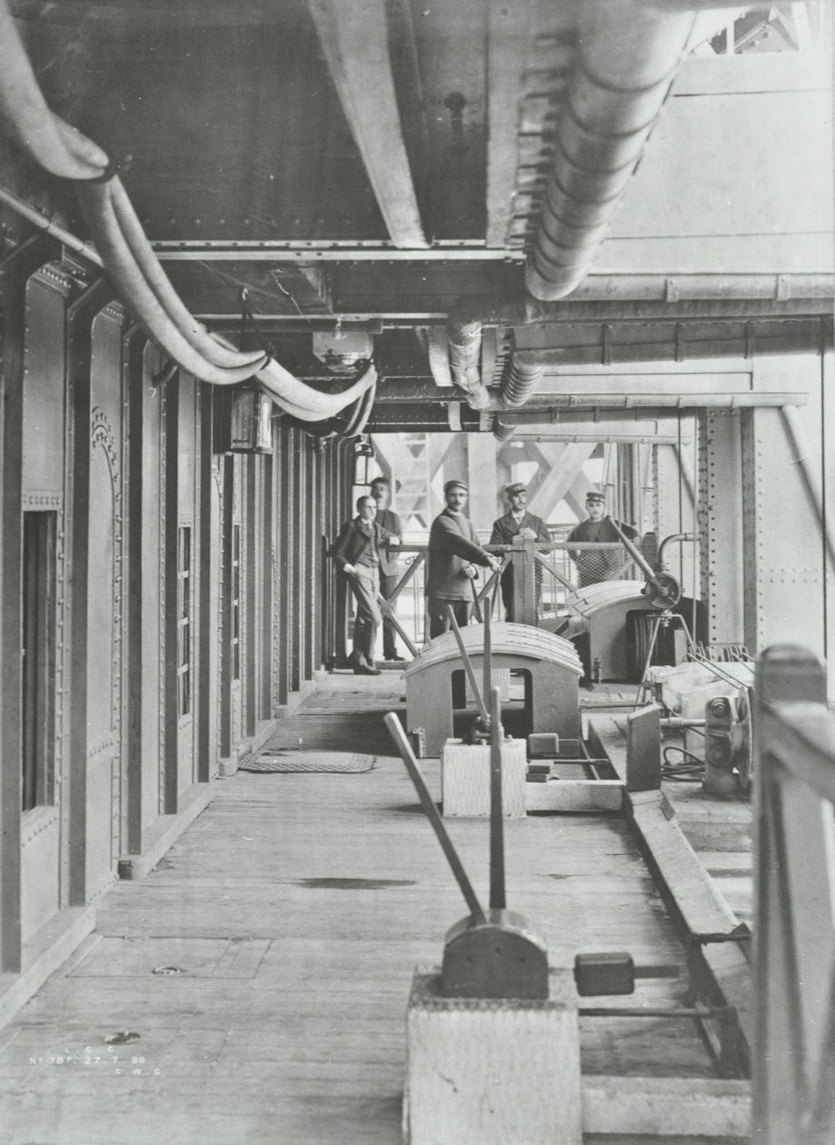 Balsa de Woolwich: plataforma de alavanca hydrautic do pontão do norte, 1896 de English Photographer
