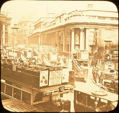 Banco da Inglaterra e o Royal Exchange, Londres de English Photographer English Photographer