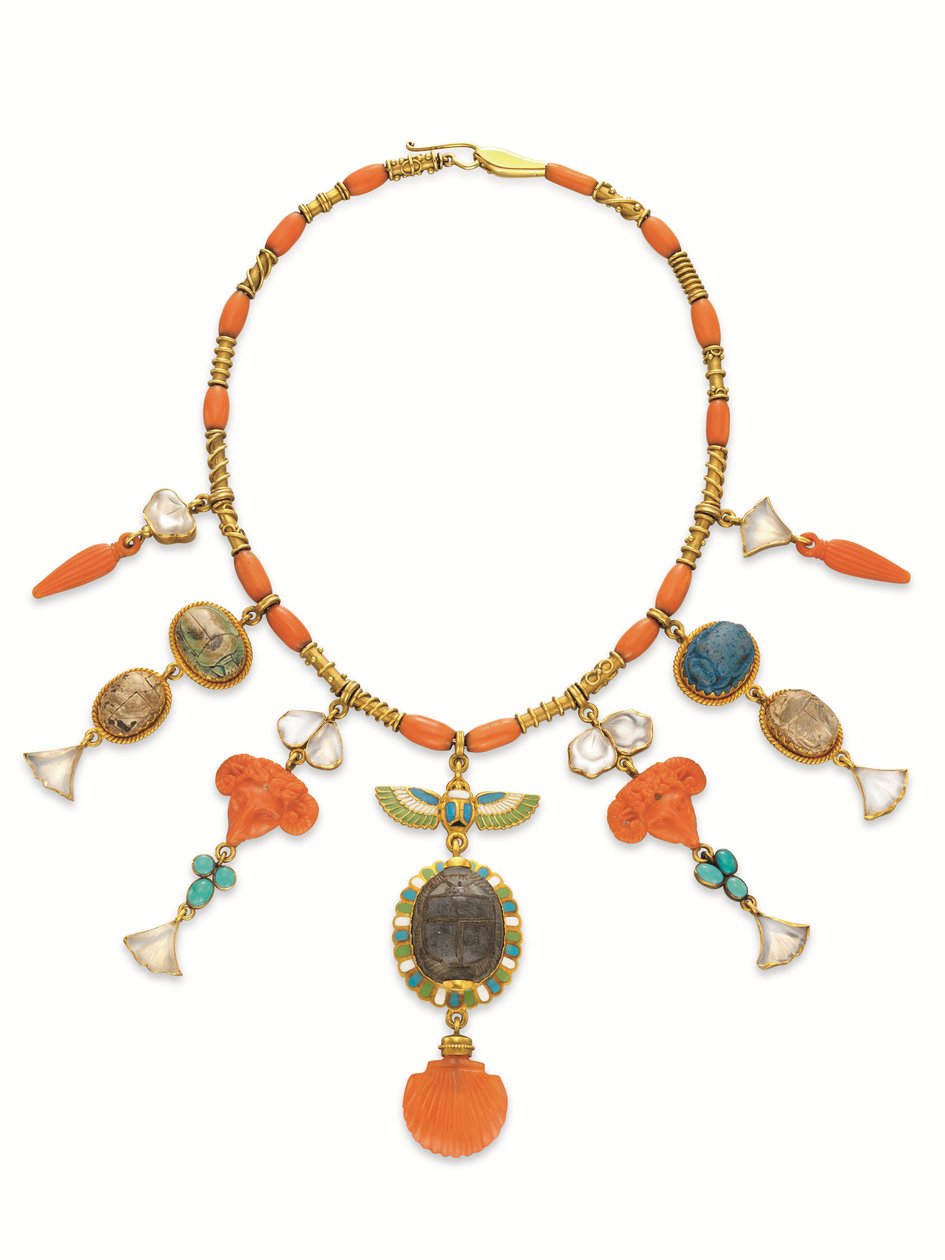 Colar egípcio de coral, multi-gemas e ouro, c. 1870 (técnica mista) de English School