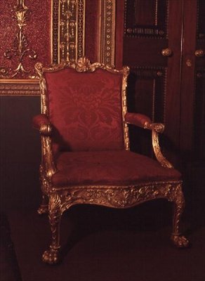 Poltrona, desenhada por Robert Adam, executada por Thomas Chippendale, 1764 (giltwood) de English School