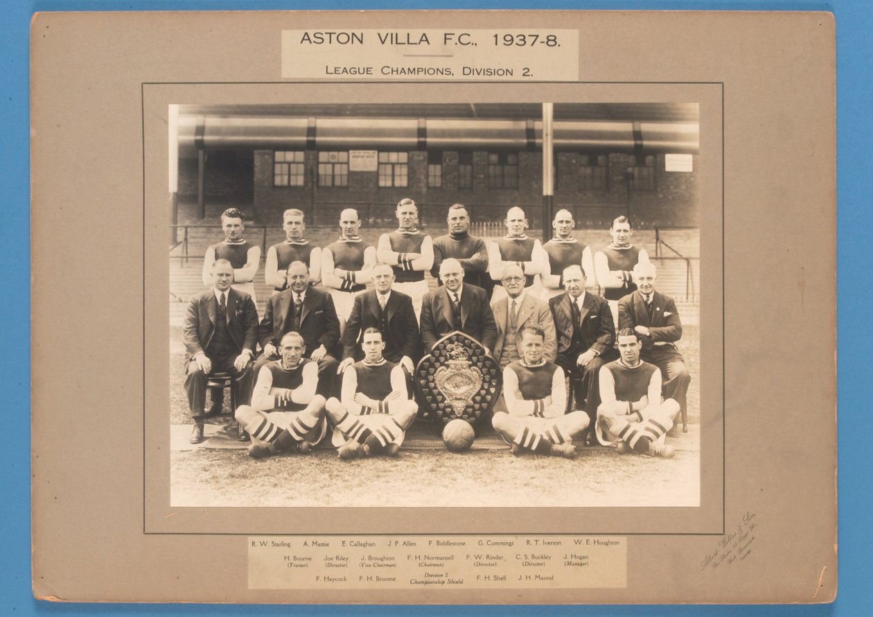 Aston Villa FC, 1937-38, Campeões da Liga, Divisão 2 de English School