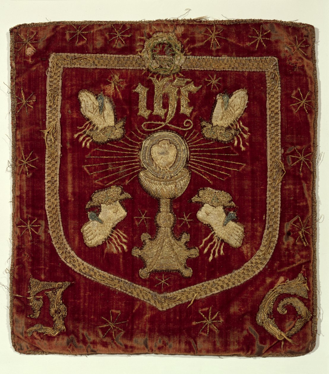 Distintivo das Cinco Chagas de Cristo (tecido bordado) de English School