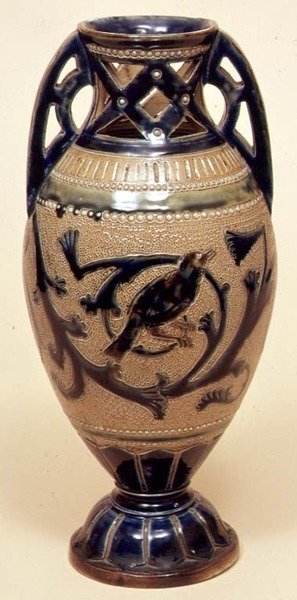 Vaso Bailey decorado por E.Bennett de English School