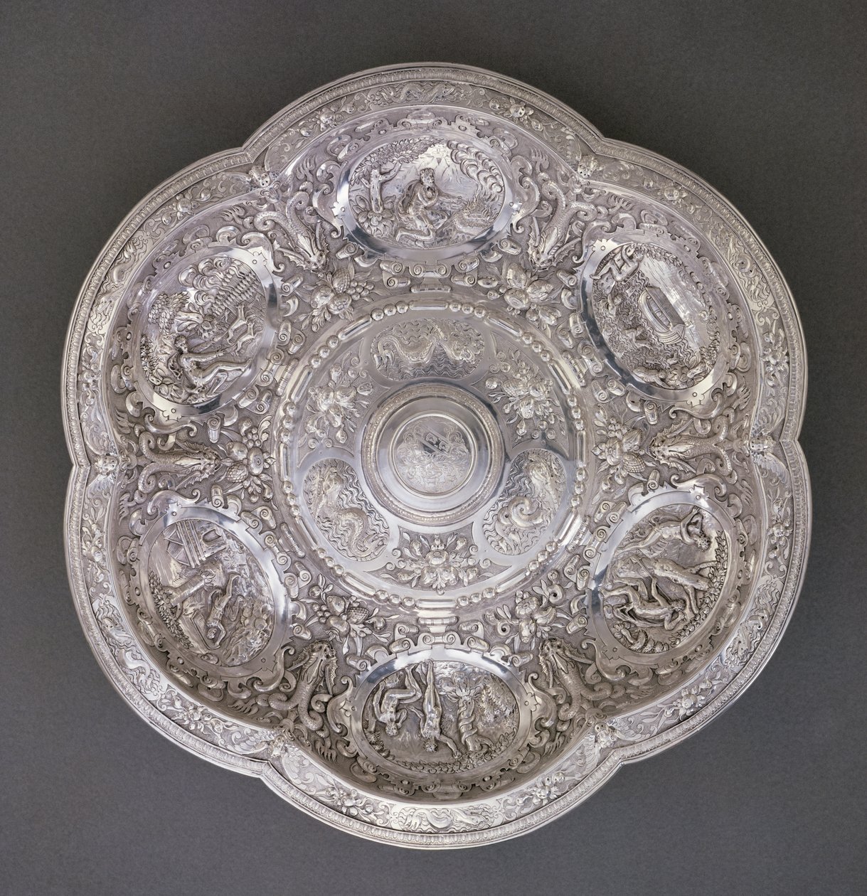 Bacia, 1618 de English School