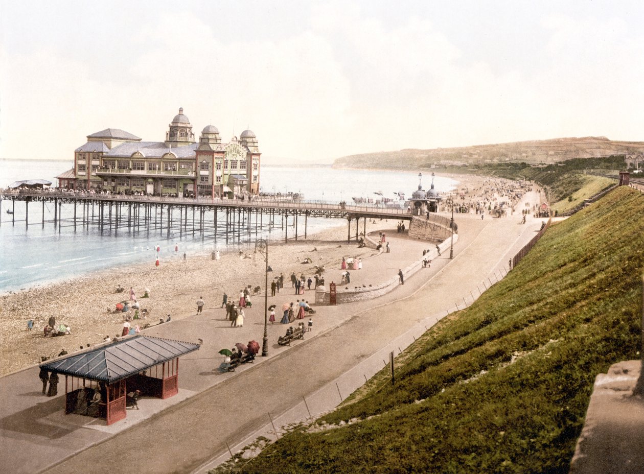 Colwyn Bay Promenade, da estação (foto colorida à mão) de English School