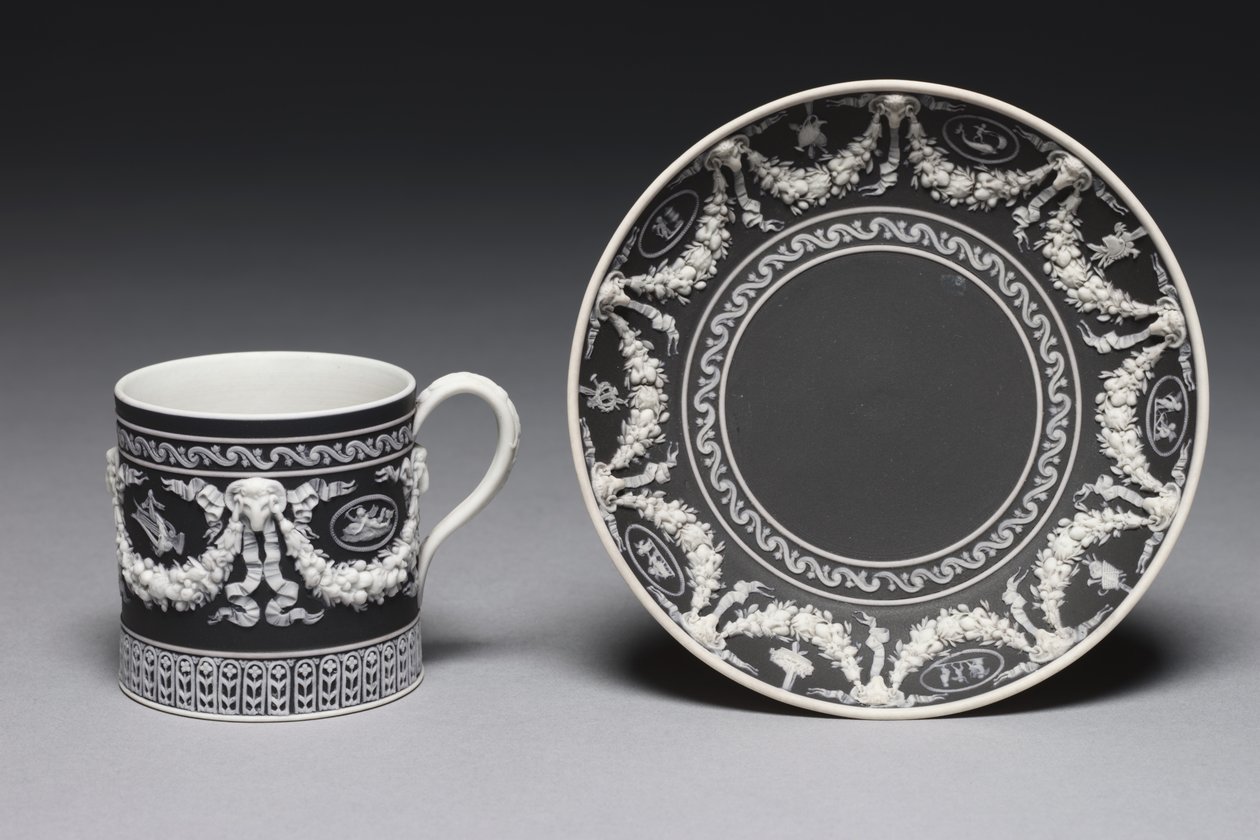 Xícara e Pires, projetada e fabricada pela Wedgwood Factory, c.1790 de English School