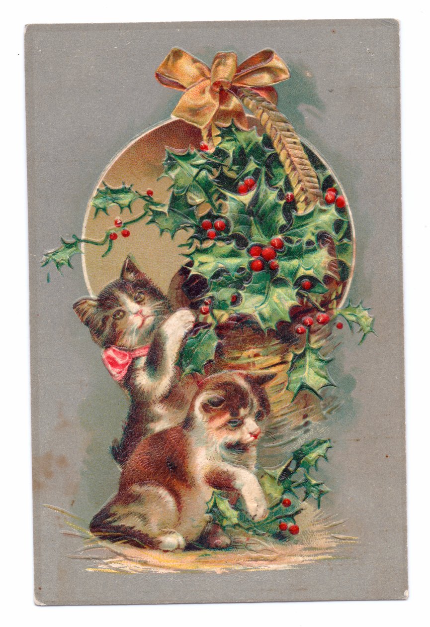 Postal eduardiano de dois gatos a brincar com um azevinho, c.1910 (litografia a cores) de English School