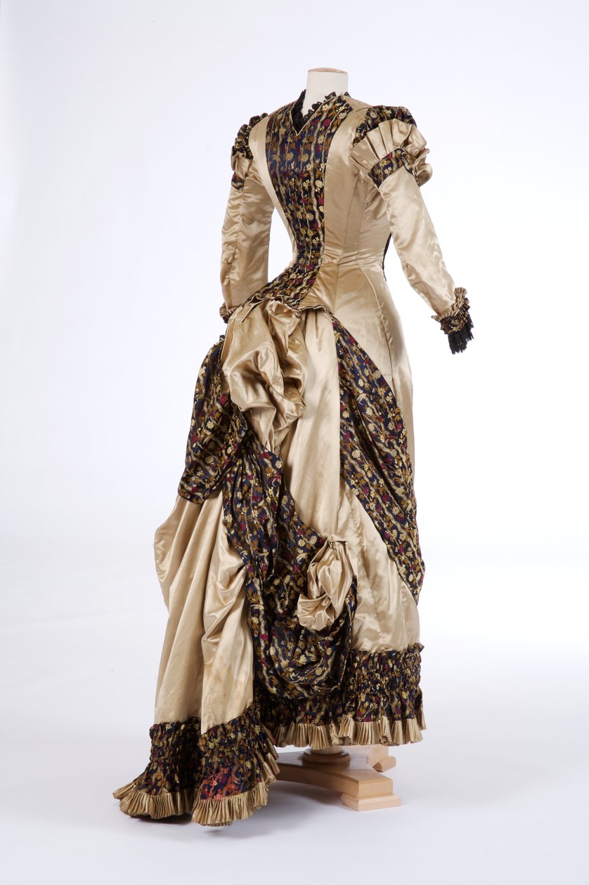 Vestido de noite de English School