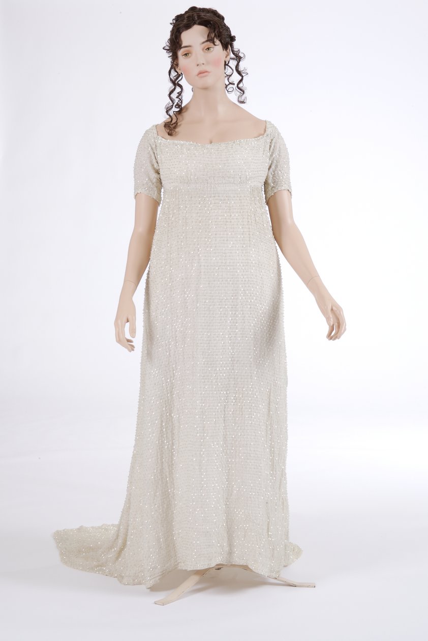 Vestido de noite, 1800 (musselina de algodão e contas de vidro) de English School