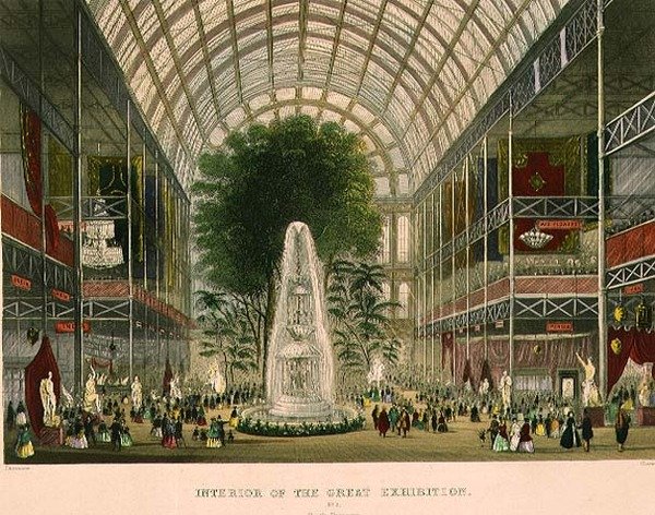 Interior da Grande Exposição de English School