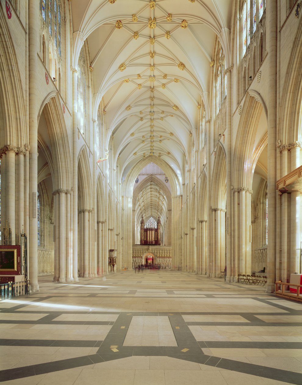 Vista interior da nave, 1291-c.1345 de English School