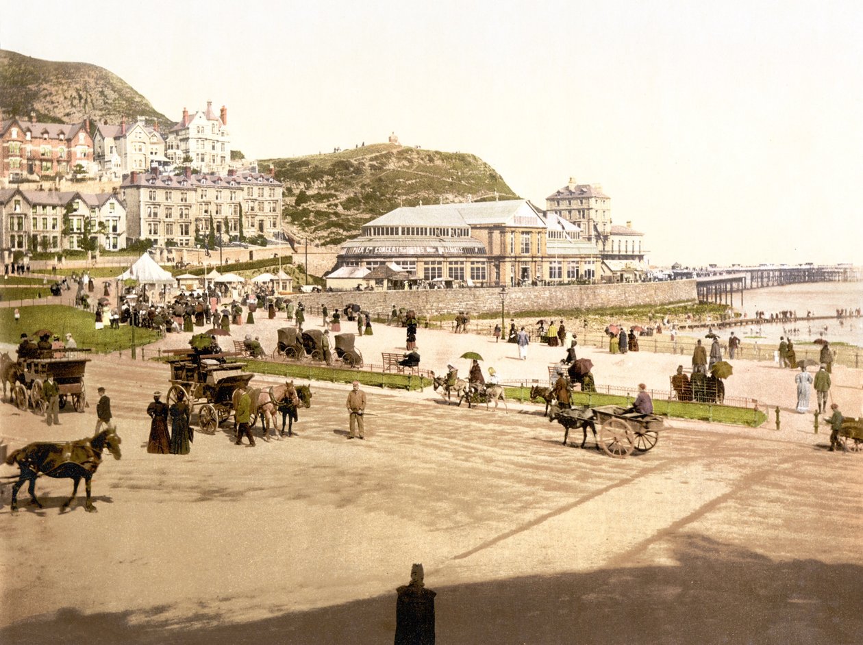 Na praia, Llandudno (foto colorida à mão) de English School