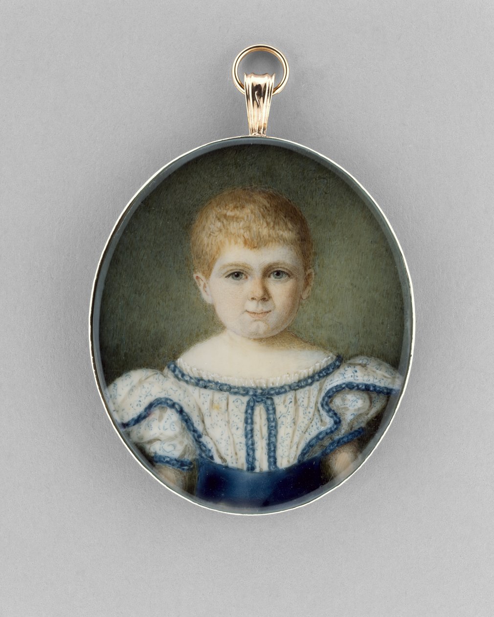 Retrato de um Menino, c.1820-30 (aquarela em marfim, dourado e vidro) de English School